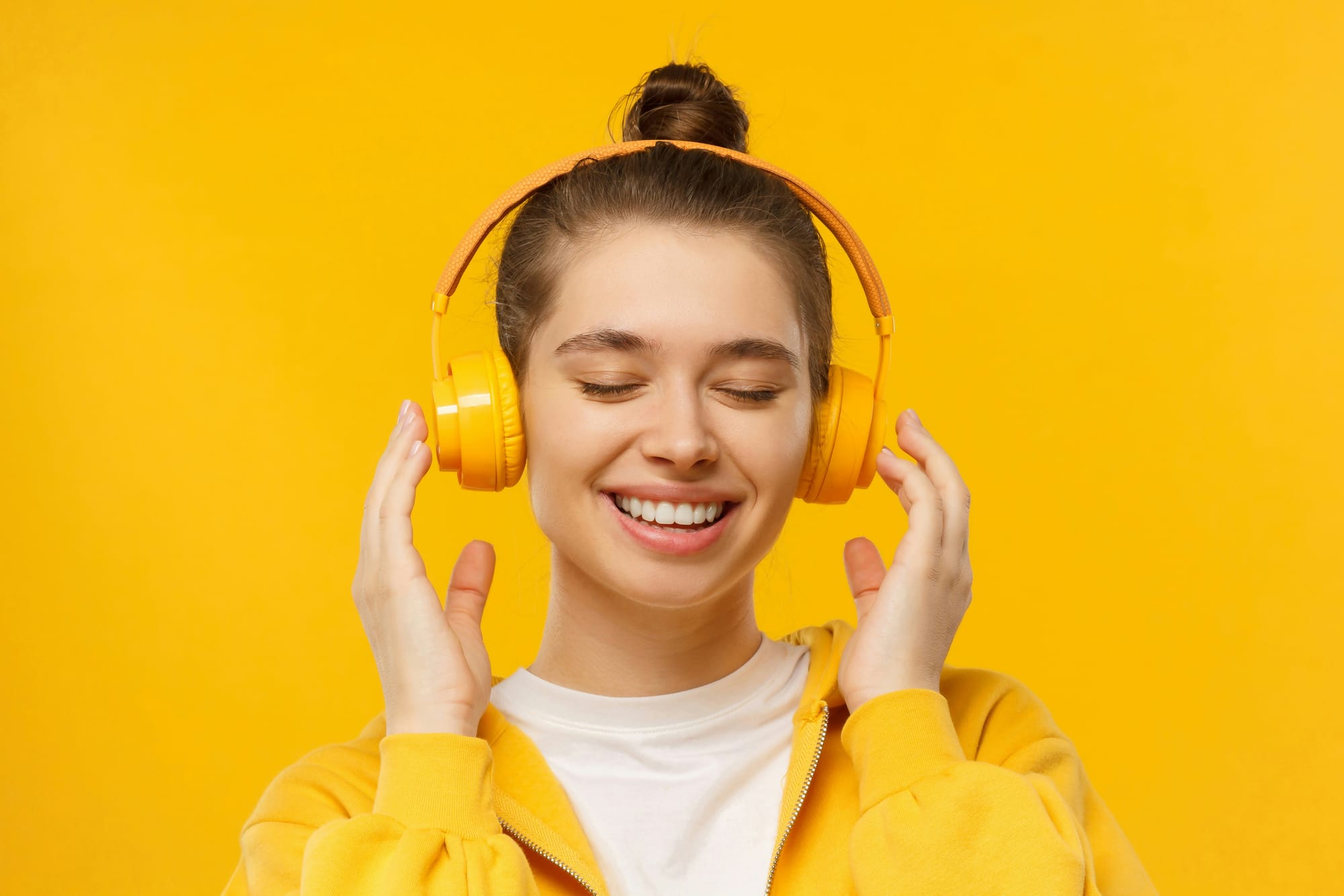 Monetize Your Music with AI: 10 Ways Producers & Artists Can Earn Today